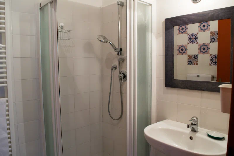 Ginestra – Badezimmer 1